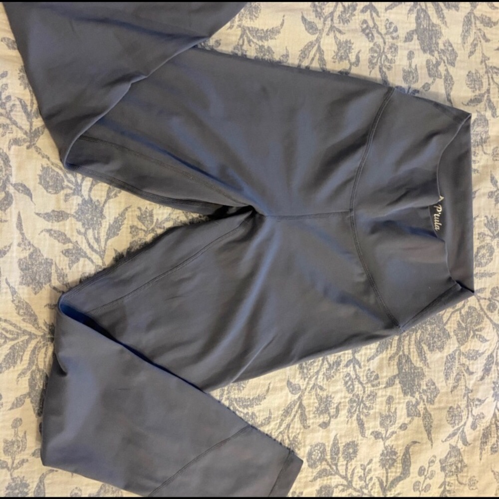 Ptula 7/8 leggings. Light blue/grey color